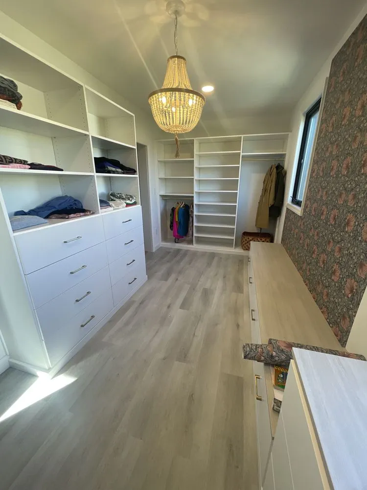 Slide of Carapella Electric