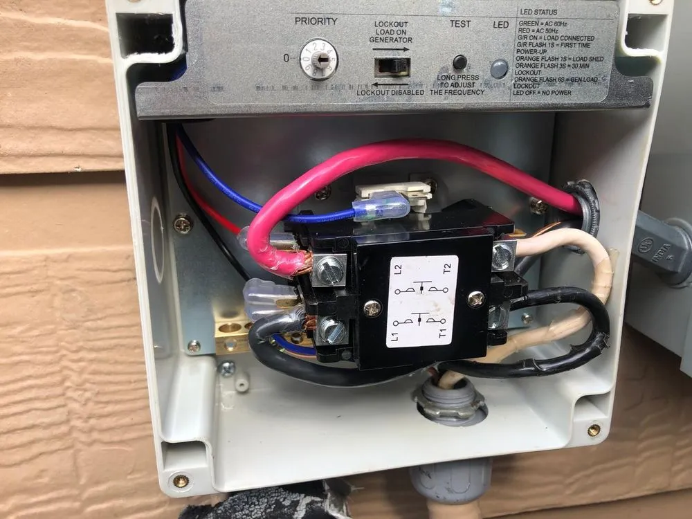 Slide of Carcamo Electricians