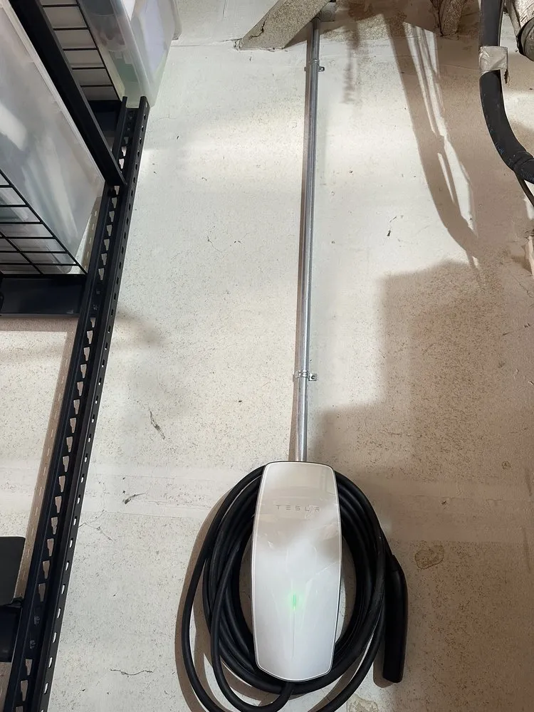 Slide of Cardenas Electric