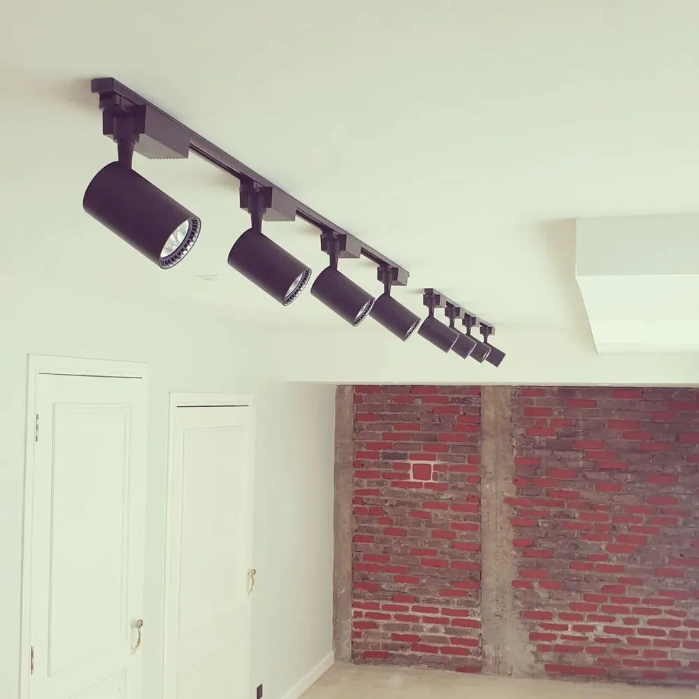 Slide of Cardinal Electricians