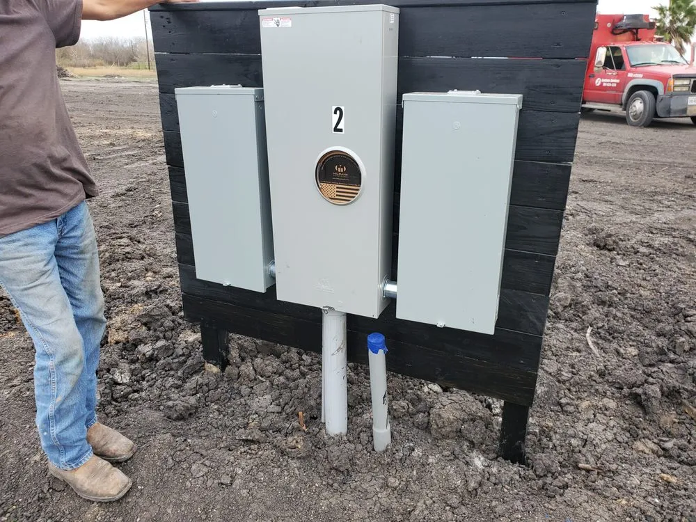 Slide of Cardona Services