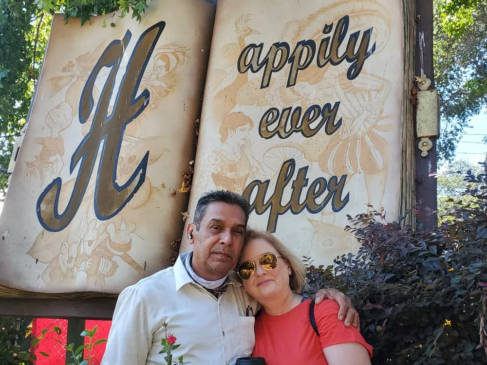 Slide of Cardona Services