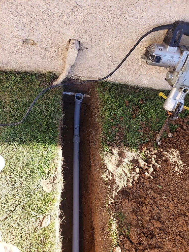 Slide of Carlos Cabrera - The Wire Guy