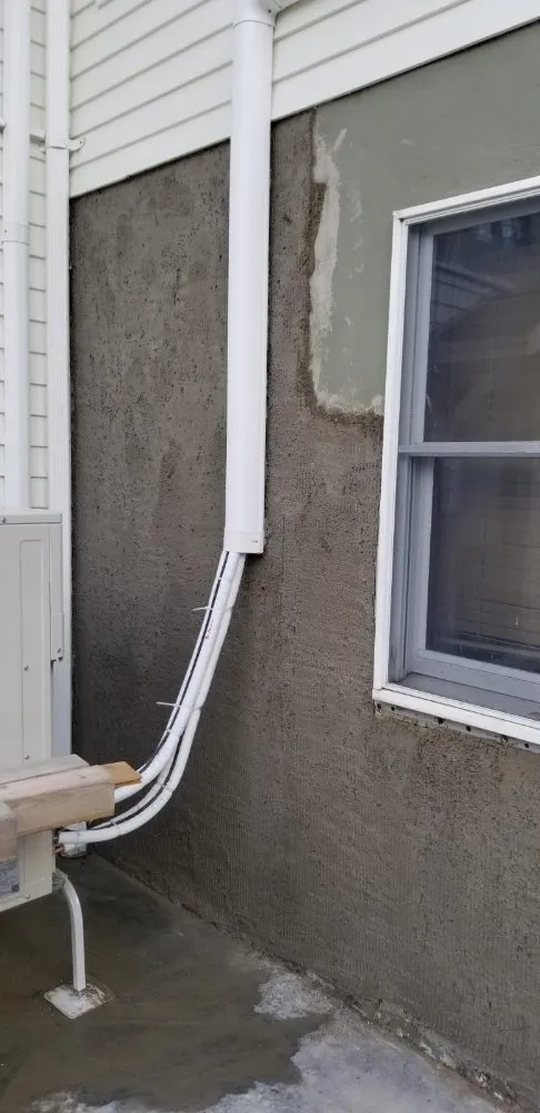 Slide of Carlos Lucas