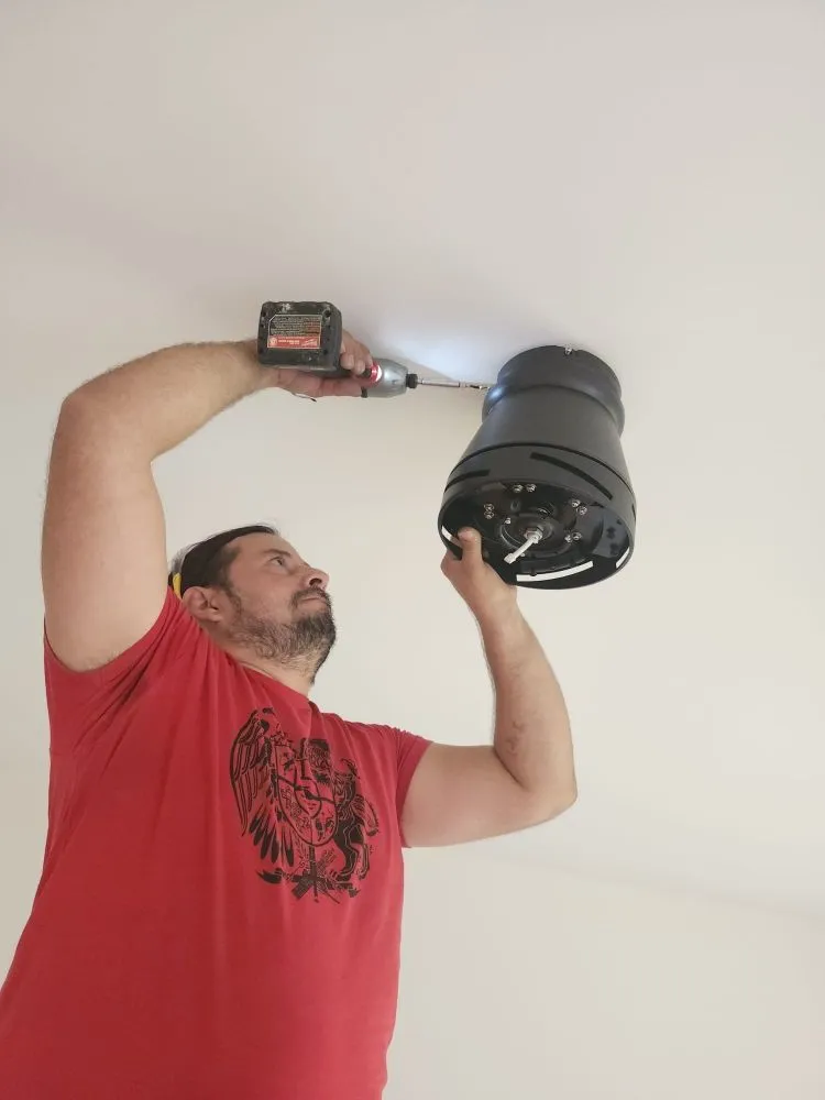 Slide of Carlos The Electrician