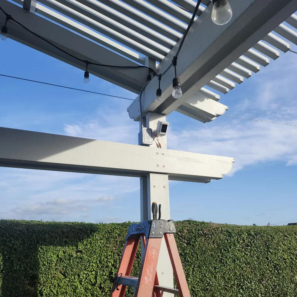 Slide of Carlos The Electrician