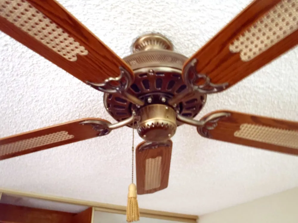 Slide of Carl's Handyman Service