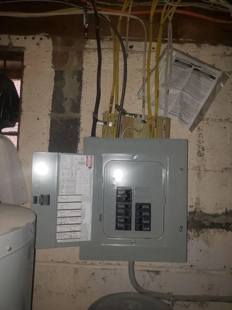 Slide of Carmona Electric