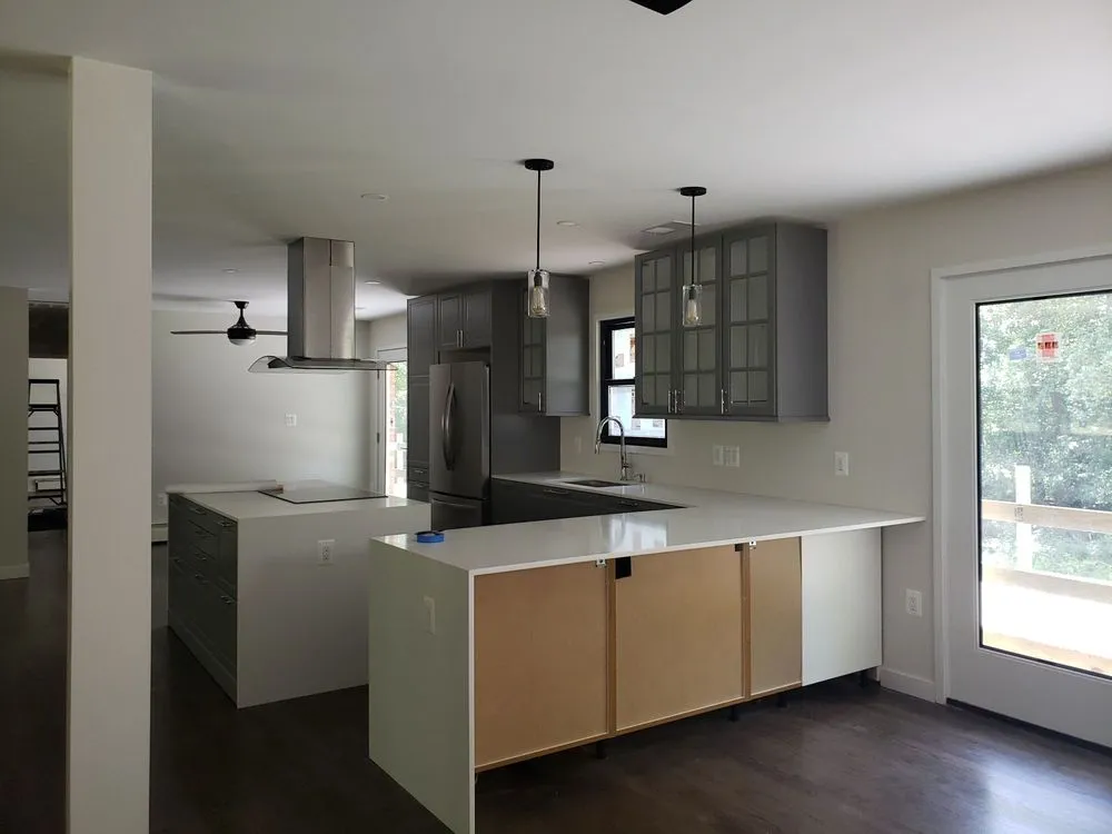 Slide of Carmona Electric