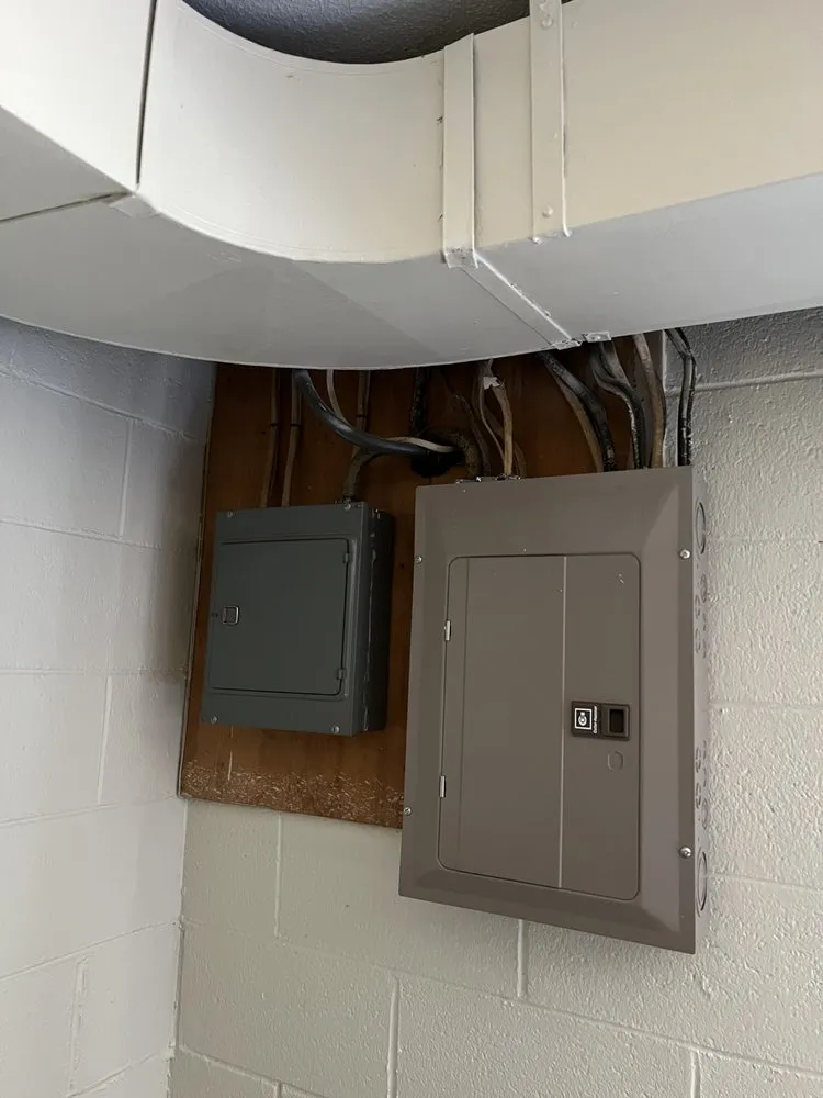 Reliable outlet and switch repair in Winston-Salem, NC by Carolina Electric of Winston Salem & Greensboro