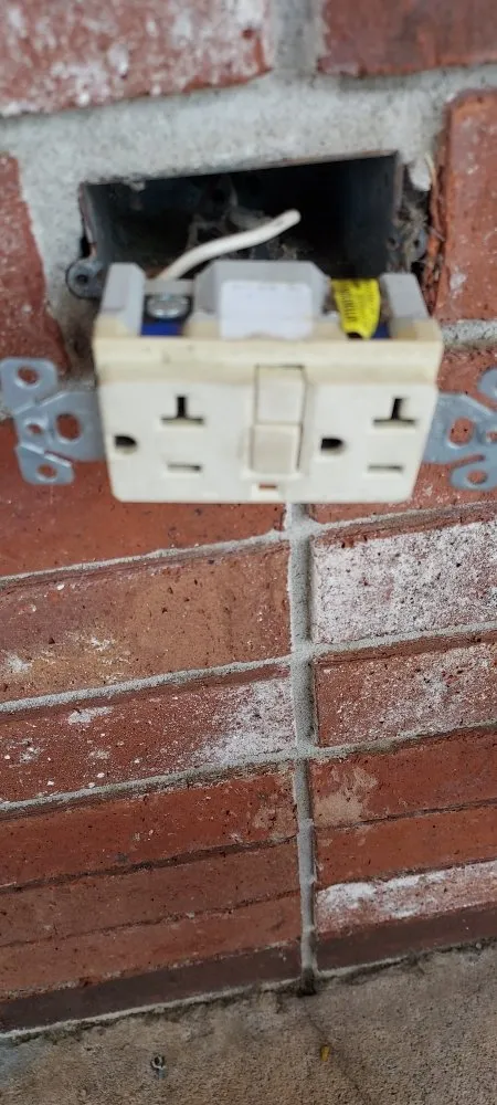 Slide of Carolina Professional Electrical Services