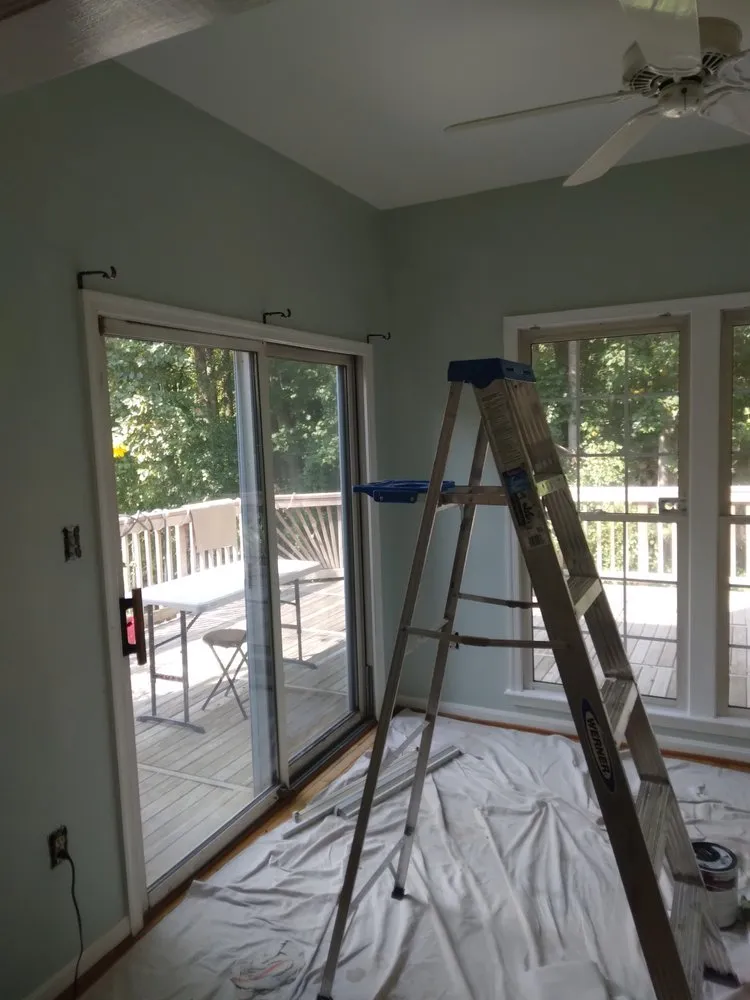 Affordable electrician providing panel upgrade in , 