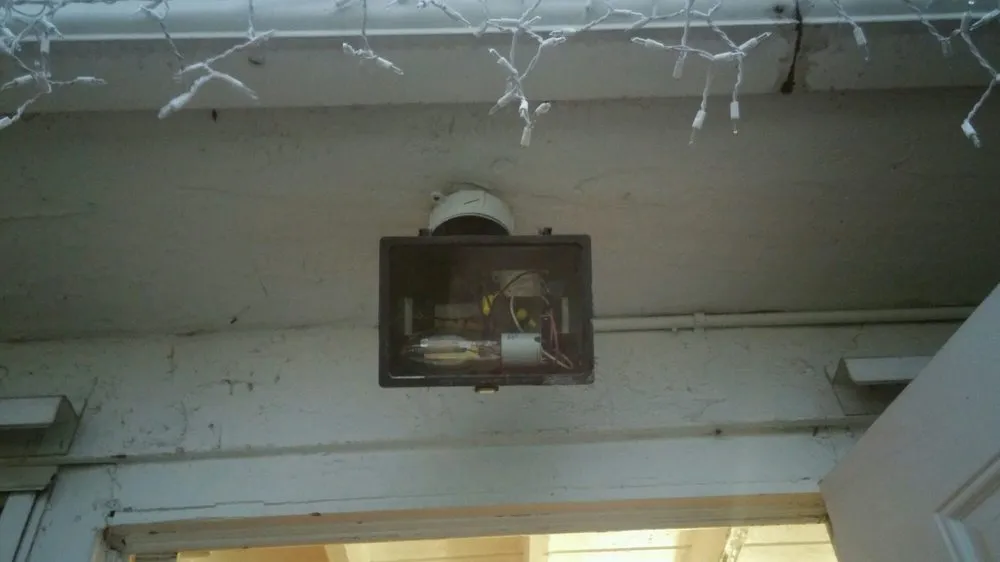 Slide of Carrandi Electric Services