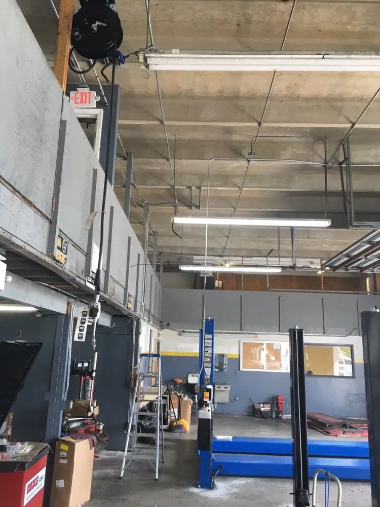 Slide of Carrandi Electric Services