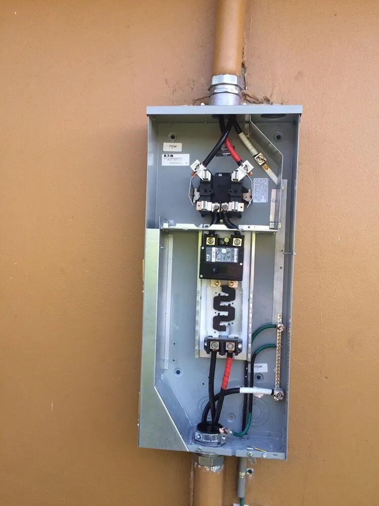 Slide of Carrandi Electric Services