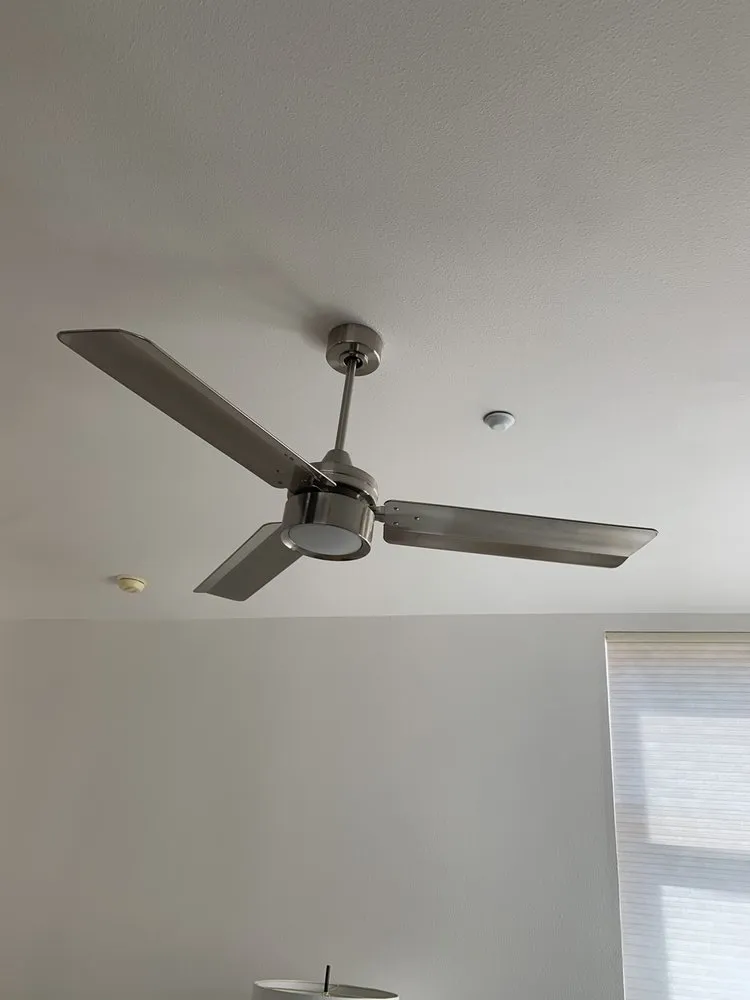 Slide of Carranza Electric