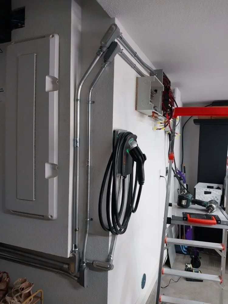 Trusted electrical service for homes in lighting installation,  by 