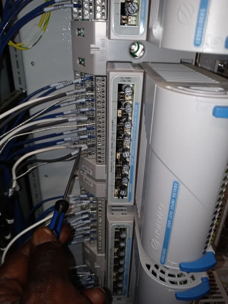 Slide of Caryn's Innovative Handy Svs