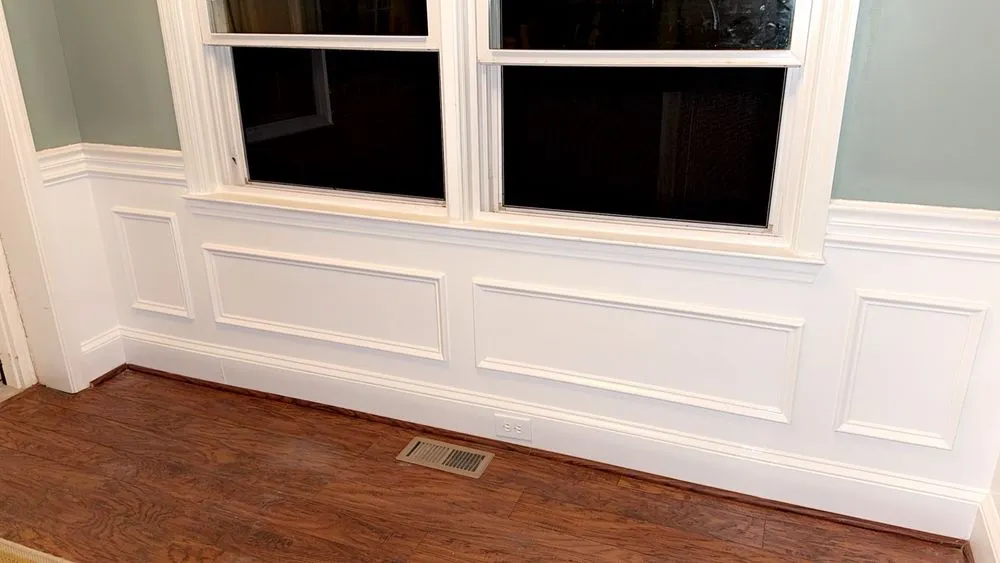 Licensed electrical service for homes in lighting installation,  by 