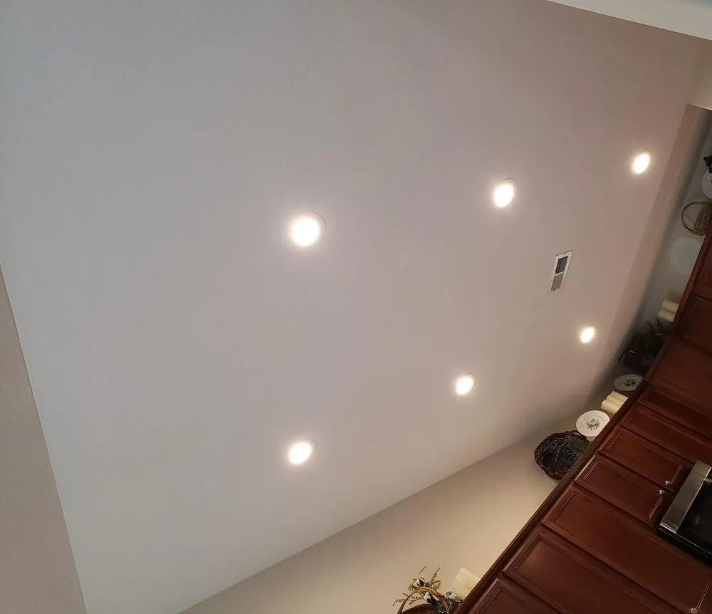 Slide of Cassy Electric