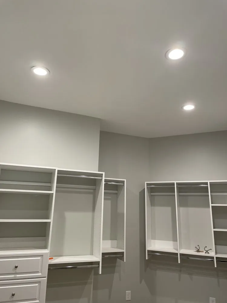 Slide of Cassy Electric