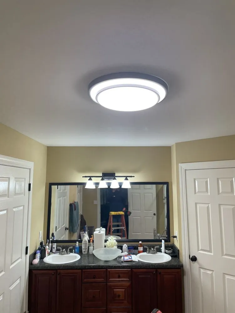 Slide of Cassy Electric