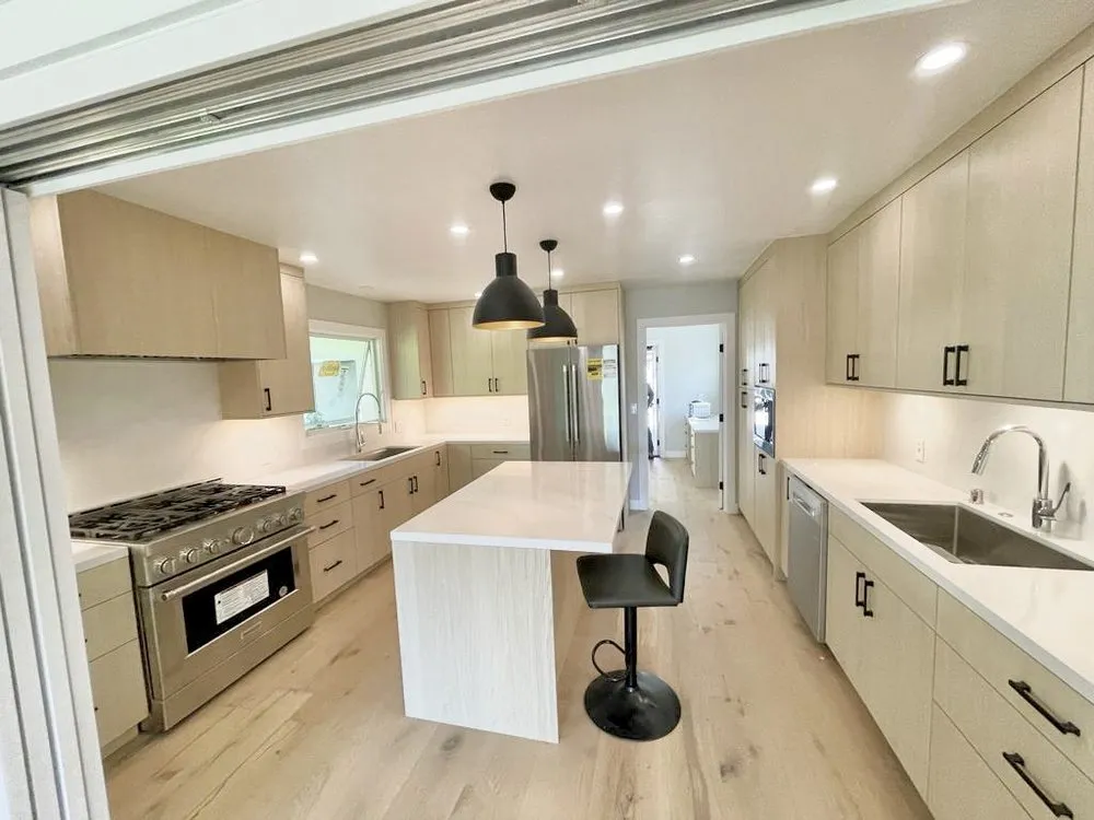 Slide of Castaneda Construction