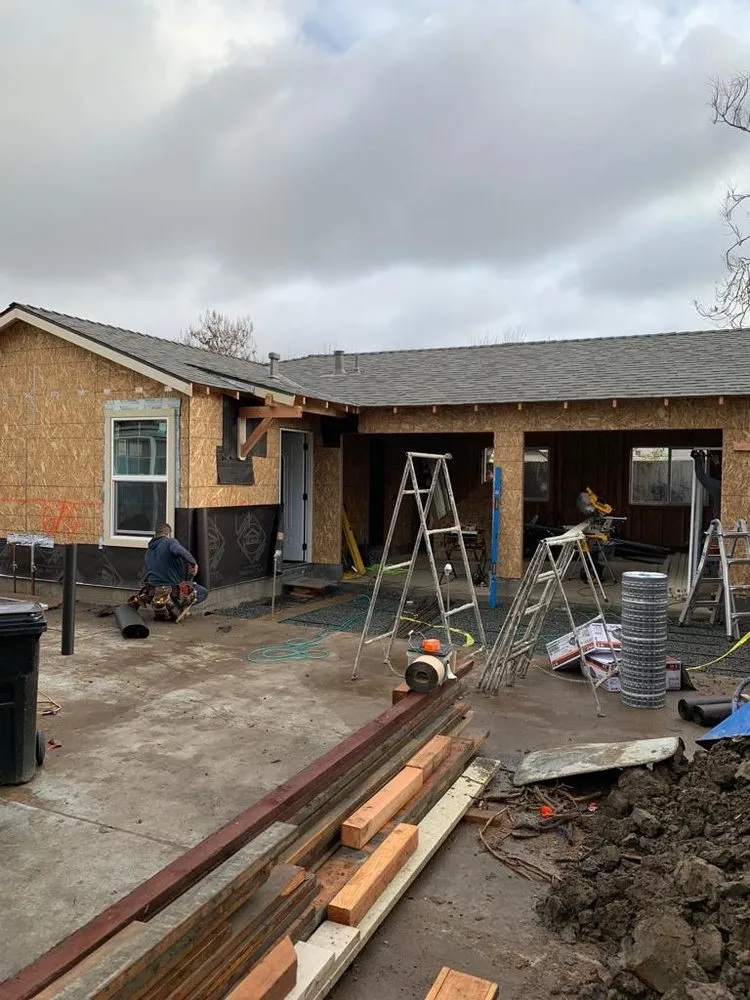 Affordable electrician providing outlet and switch repair in , 