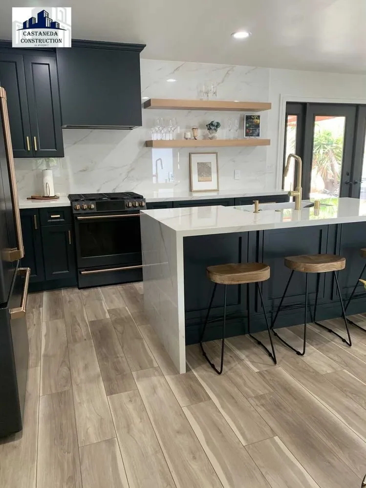 Slide of Castaneda Construction