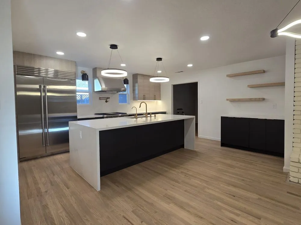 Slide of Castaneda Construction