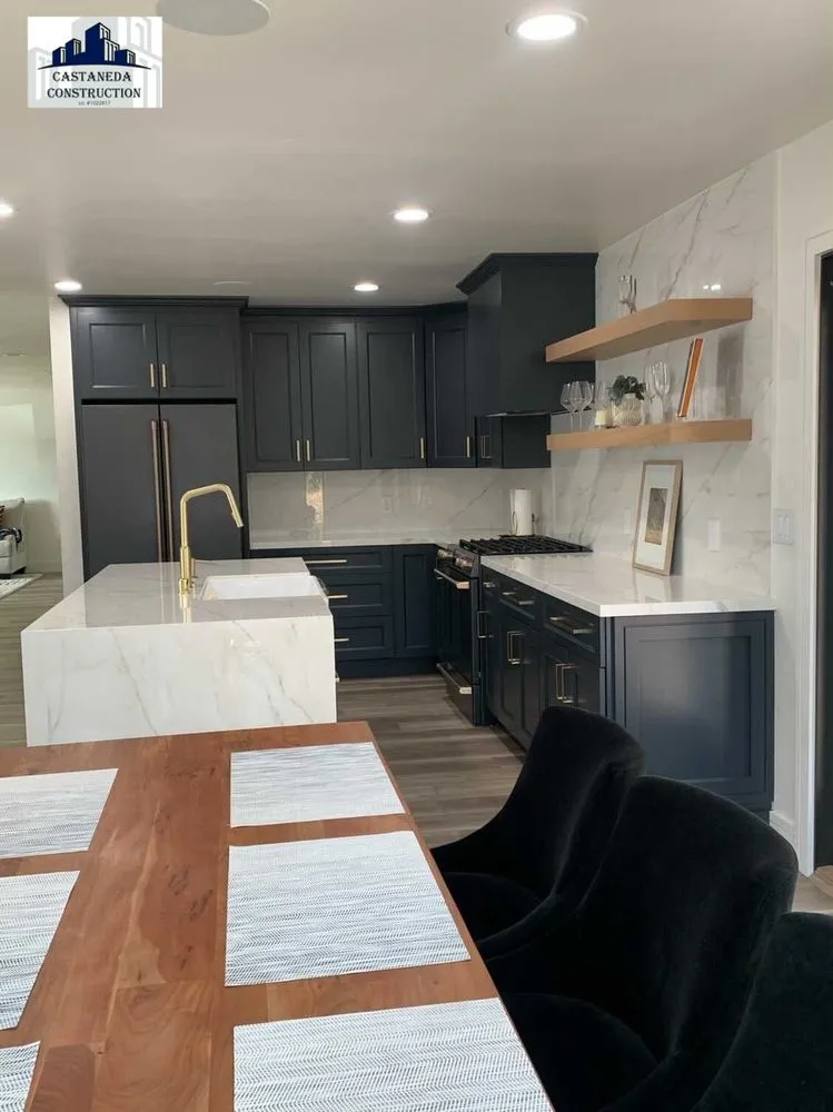 Slide of Castaneda Construction