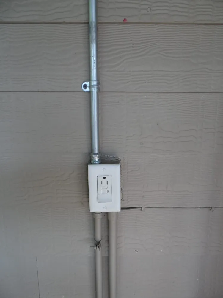 Slide of Castillo 6M Electric