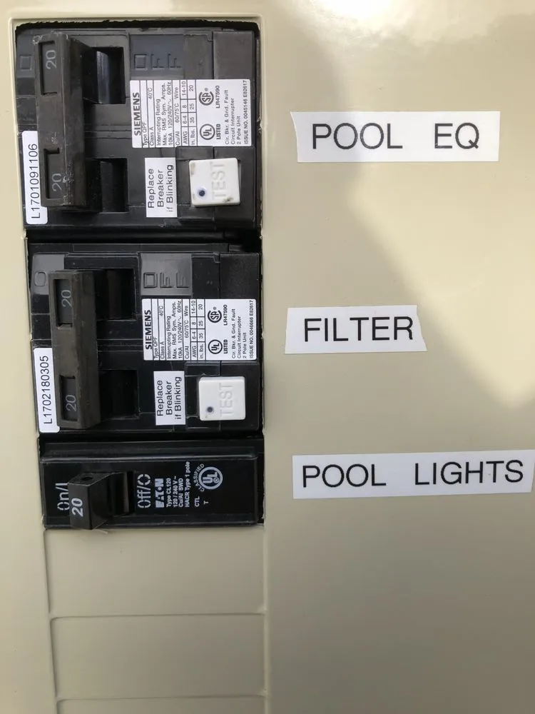 Slide of Castillo 6M Electric