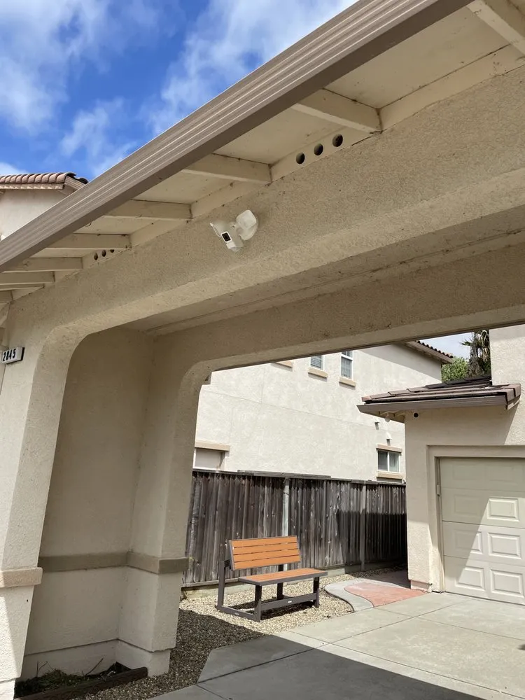 Slide of Castillo Electric