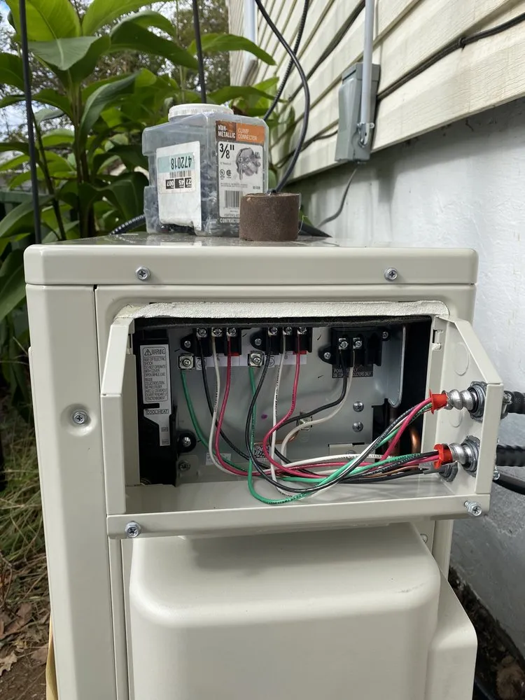 Emergency electrician providing panel upgrade in Upper Marlboro, MD - Castillo HVAC
