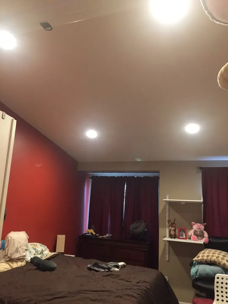 Emergency outlet and switch repair service in , - Castle Electric