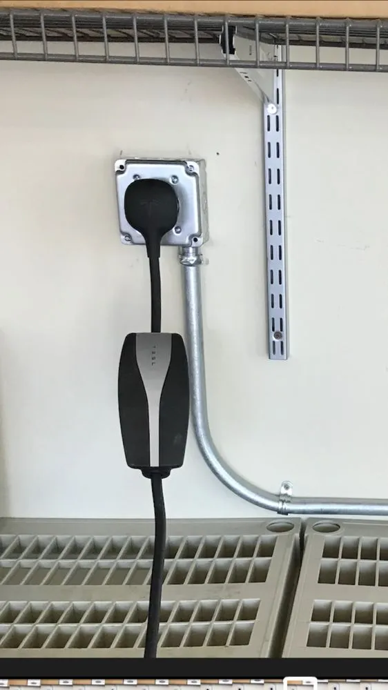 Licensed electrical repair service in , - Castle Electrical & Lighting