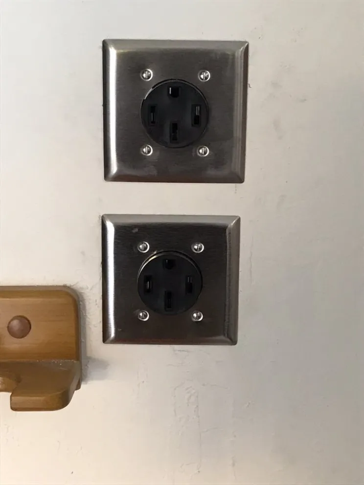 Slide of Castle Electrical & Lighting