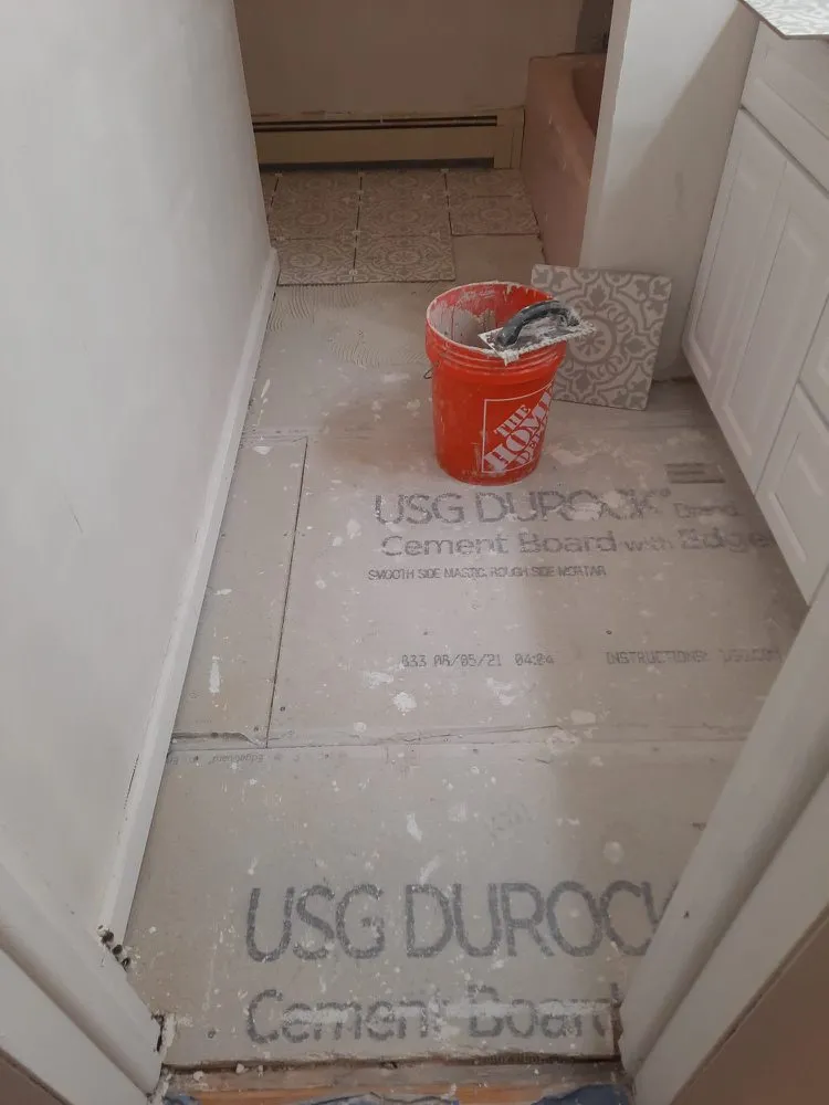 Slide of CastMart Multiservices