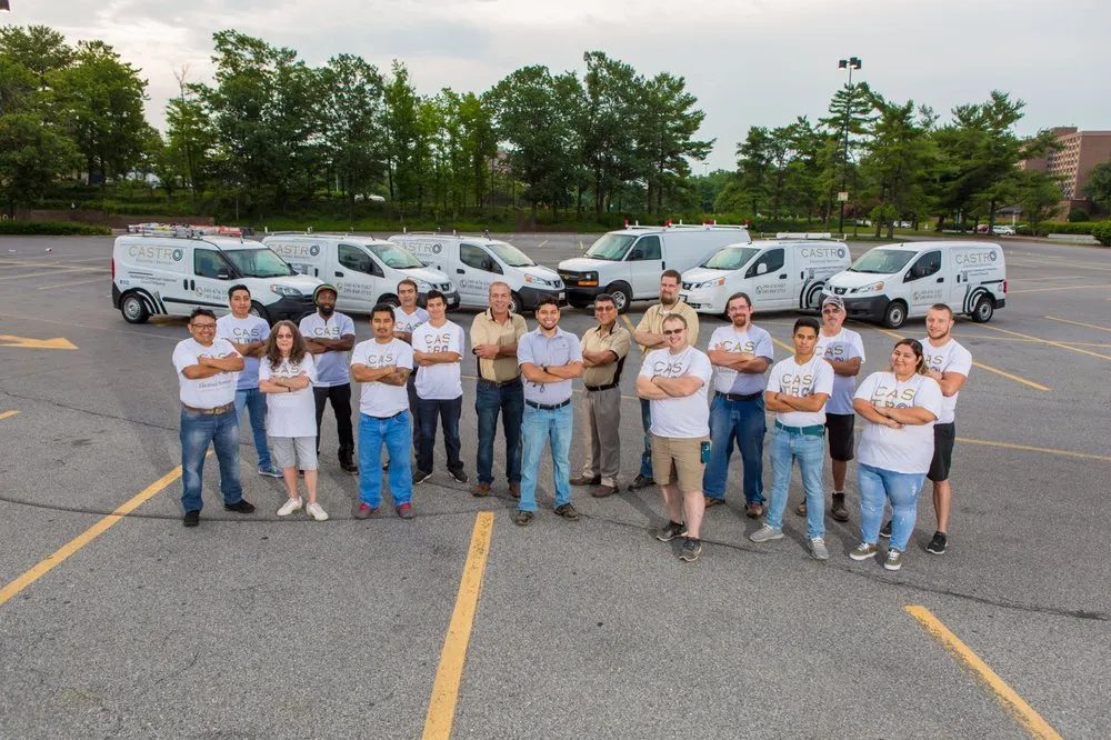 Licensed electrician providing wiring installation in , 