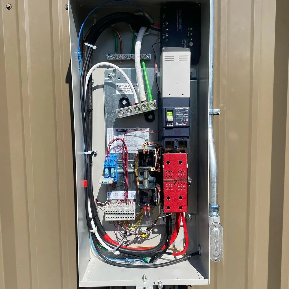 Slide of Catchy Master Electrician