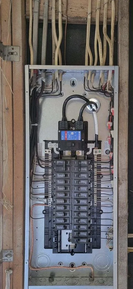 Expert circuit breaker repair in ,  by CBR Electric