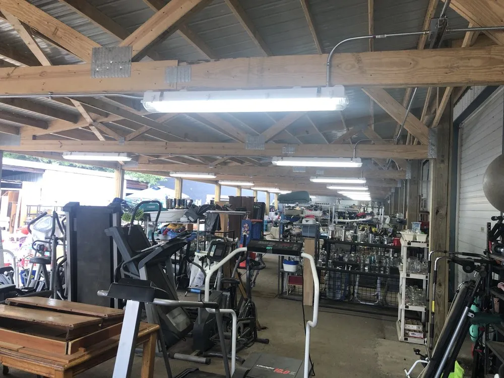 Licensed electrician providing emergency electrical service in Coeur d'Alene, ID - CC Electric