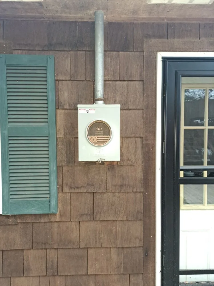 Affordable electrician providing outlet and switch repair in Hammondsport, NY - CCE Cranes Contracting and Electrical