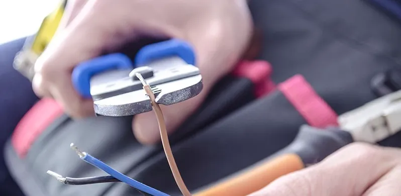 Slide of CD Electrical Services