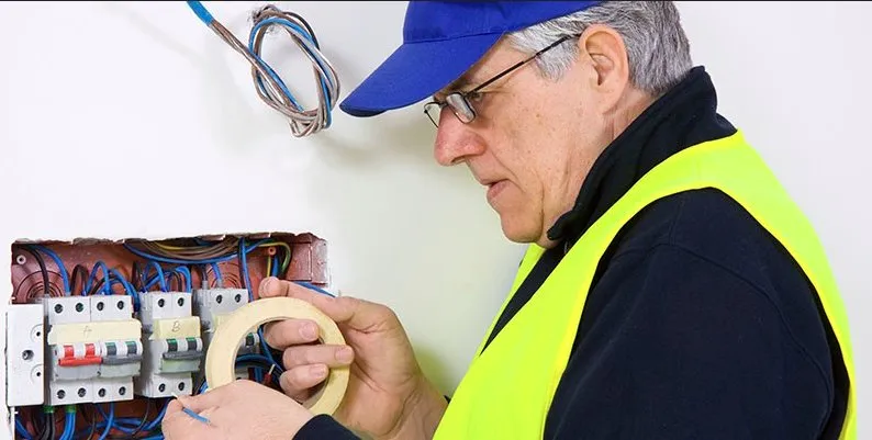 Slide of CD Electrical Services