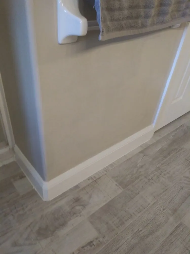 Licensed electrician providing electrical repair in ,