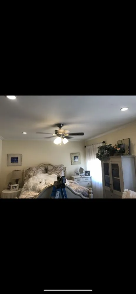 Slide of CDS Electric