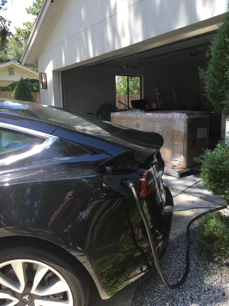 Slide of Cedeno Electric