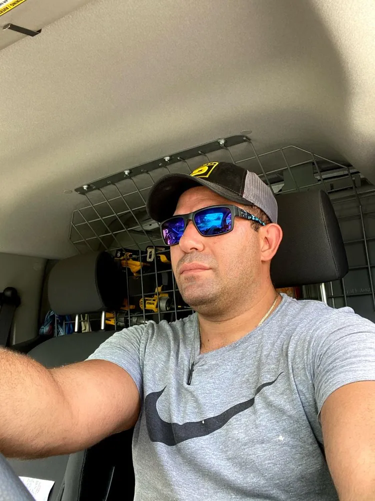 Slide of Cemeco Electric